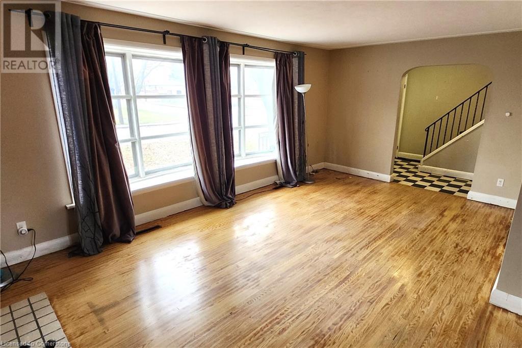 35 West 21st Street, Hamilton, Ontario  L9C 4M6 - Photo 6 - 40684301