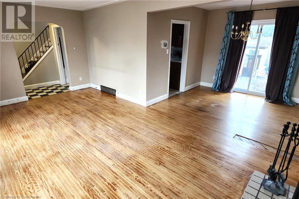 35 West 21st Street, Hamilton, Ontario  L9C 4M6 - Photo 5 - 40684301