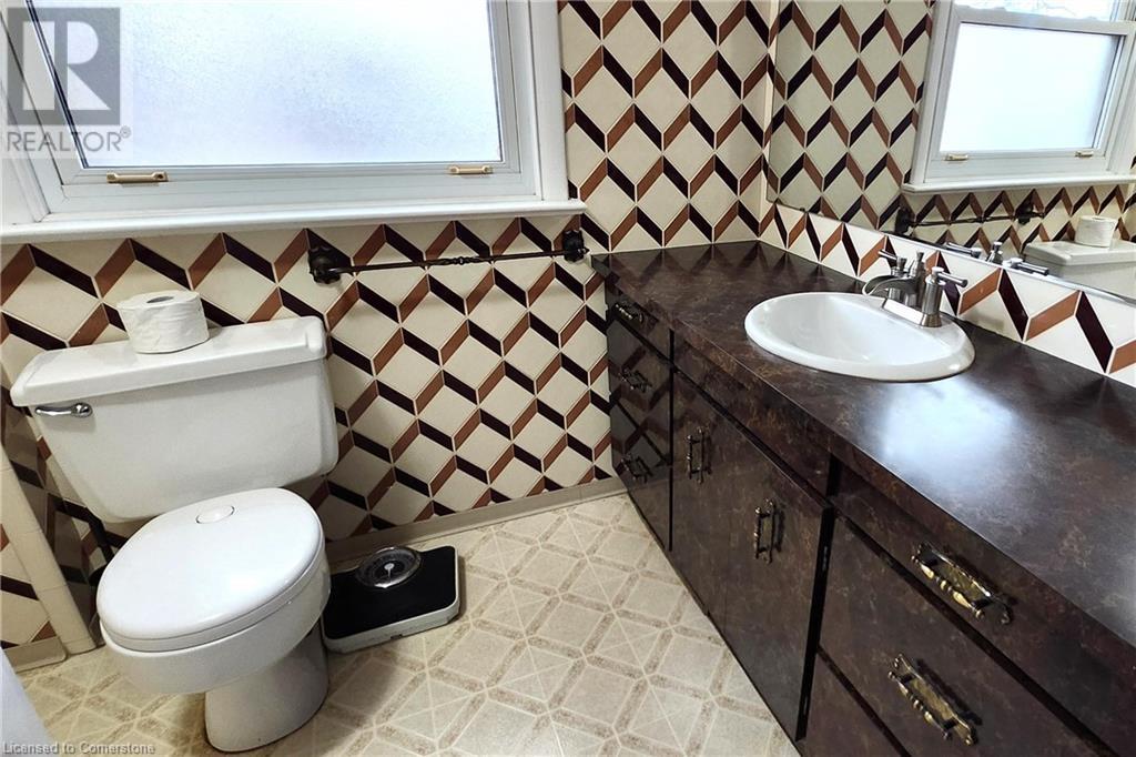 35 West 21st Street, Hamilton, Ontario  L9C 4M6 - Photo 15 - 40684301