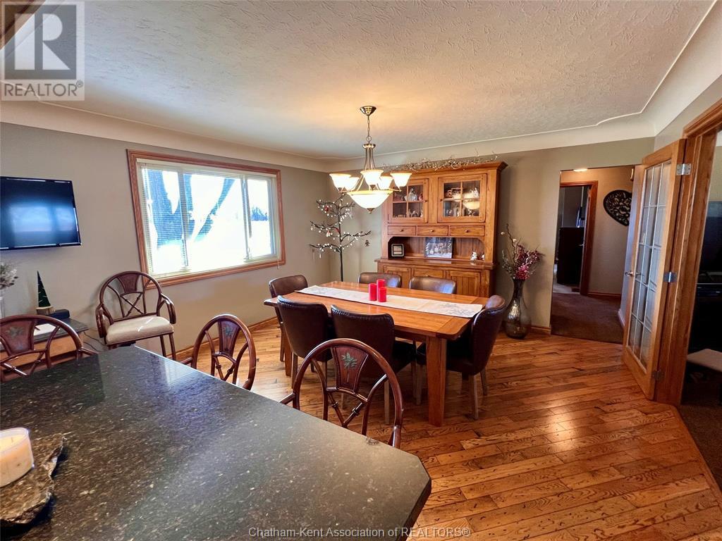 9670 Longwoods Road, Chatham, Ontario  N7M 5J7 - Photo 16 - 25000330