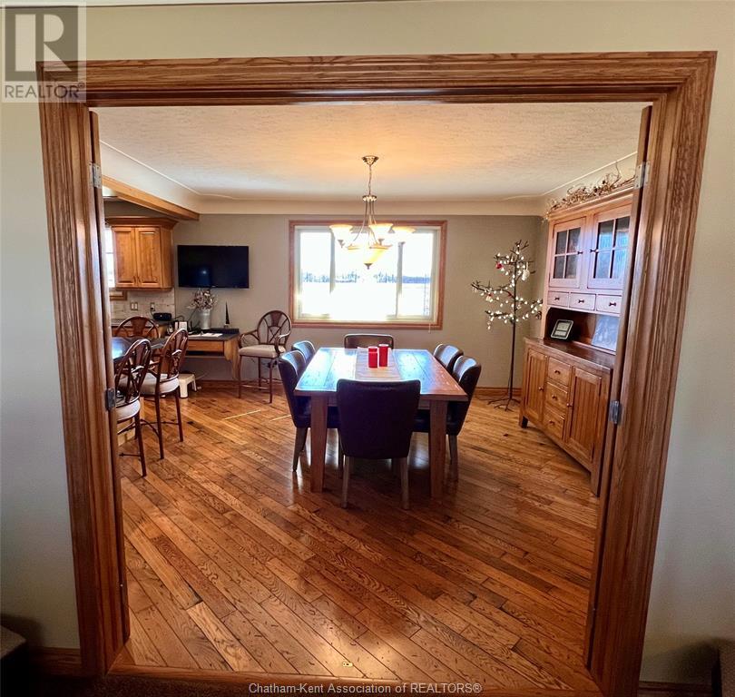 9670 Longwoods Road, Chatham, Ontario  N7M 5J7 - Photo 21 - 25000330