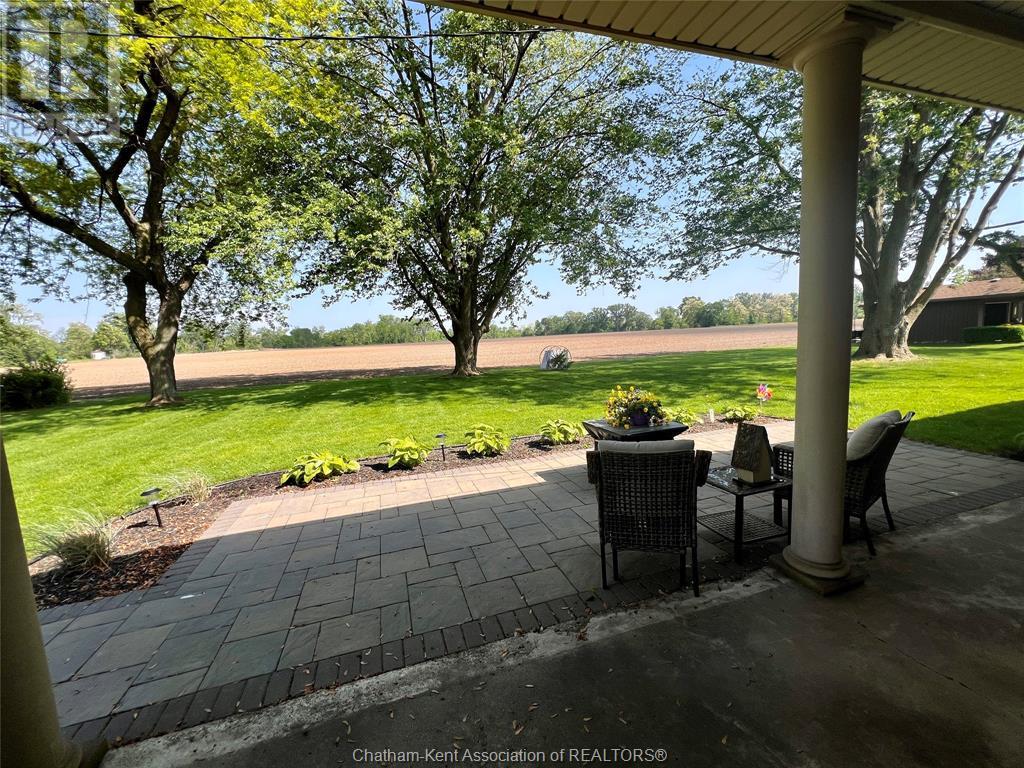 9670 Longwoods Road, Chatham, Ontario  N7M 5J7 - Photo 33 - 25000330