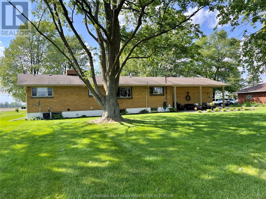 9670 Longwoods Road, Chatham, Ontario  N7M 5J7 - Photo 35 - 25000330
