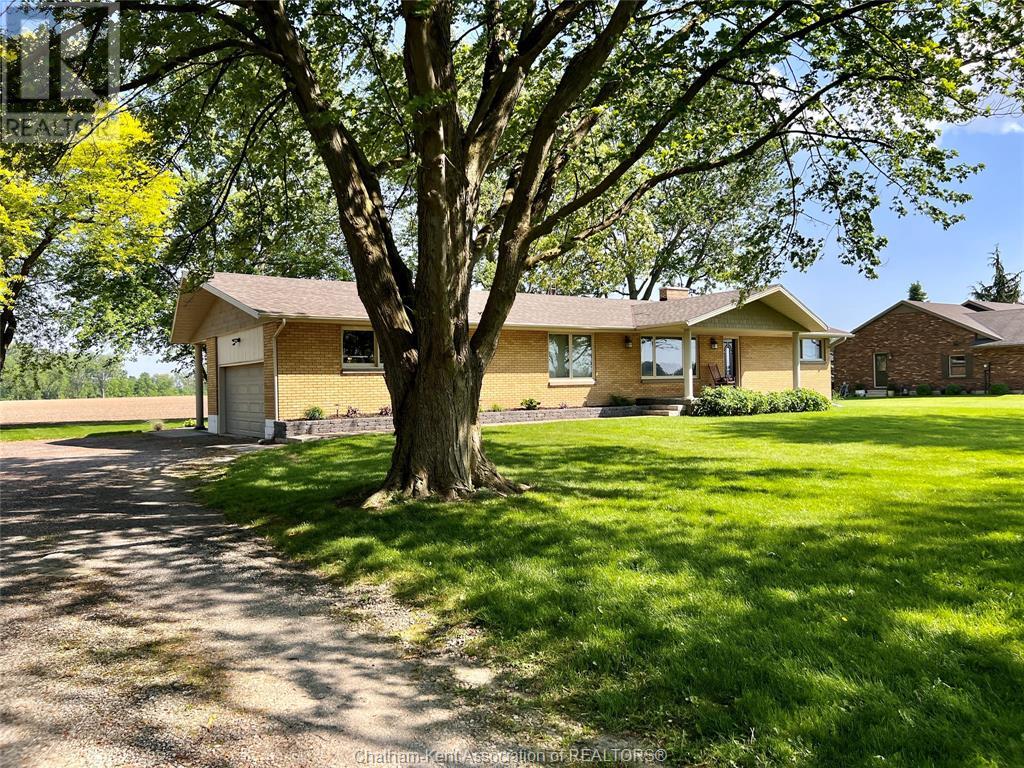 9670 Longwoods Road, Chatham, Ontario  N7M 5J7 - Photo 36 - 25000330