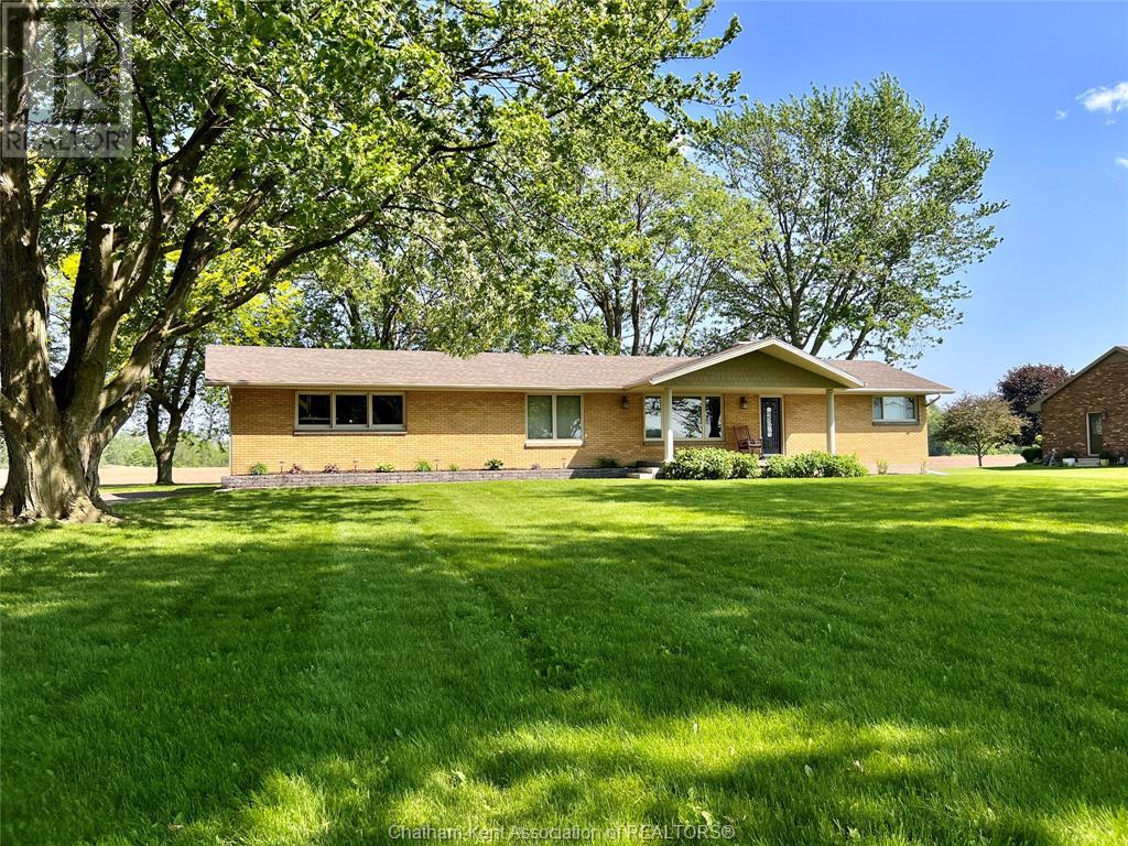 9670 Longwoods Road, Chatham, Ontario  N7M 5J7 - Photo 37 - 25000330