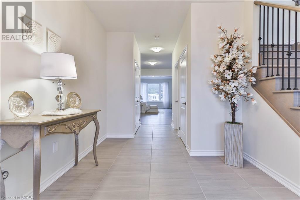 7 Ford Street, Paris, Ontario  N3L 0M5 - Photo 3 - 40687673