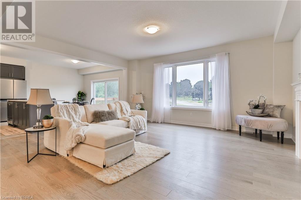 7 Ford Street, Paris, Ontario  N3L 0M5 - Photo 7 - 40687673