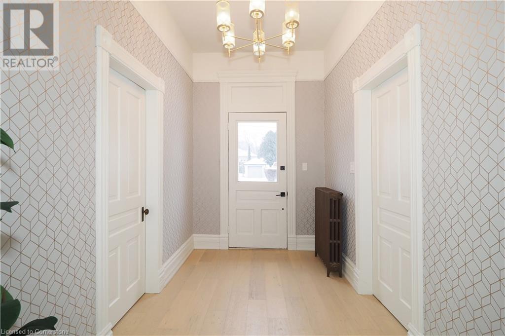 85 Alma Street S, Guelph, Ontario  N1H 5W8 - Photo 3 - 40688142