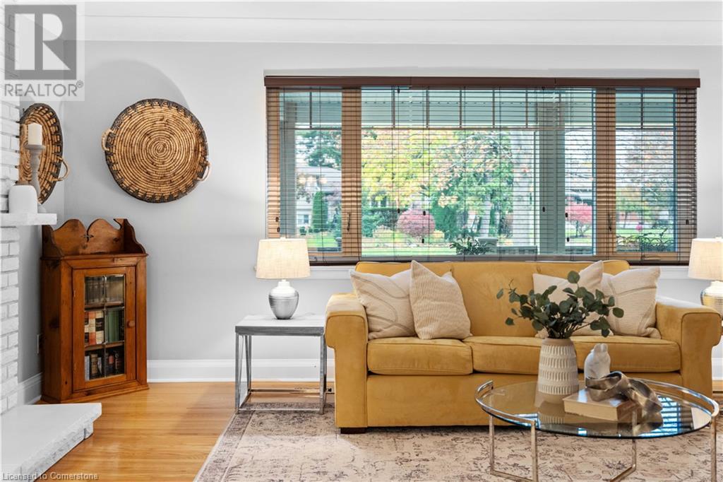 2182 Clarendon Park Drive, Burlington, Ontario  L7R 1X1 - Photo 6 - 40688253