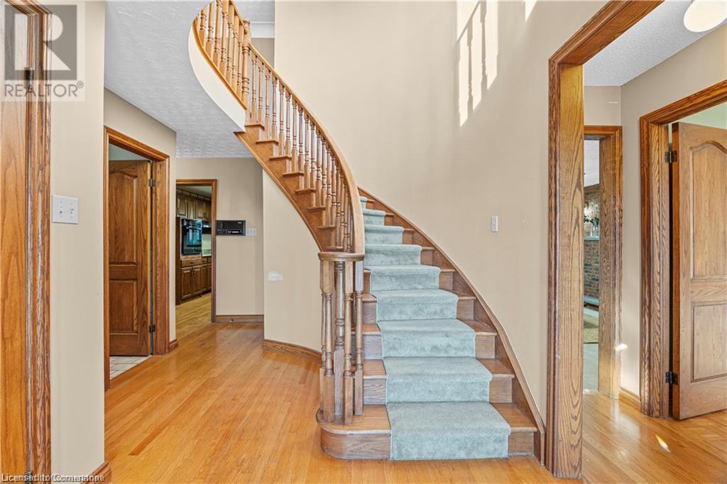 87 Third Road E, Stoney Creek, Ontario  L8J 3J5 - Photo 4 - 40687923