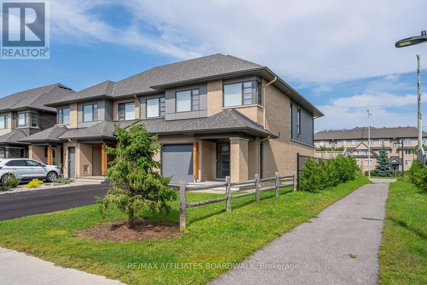 138 Larimar Circle, Ottawa, Ontario  K2J 0W8 - Photo 3 - X11910590