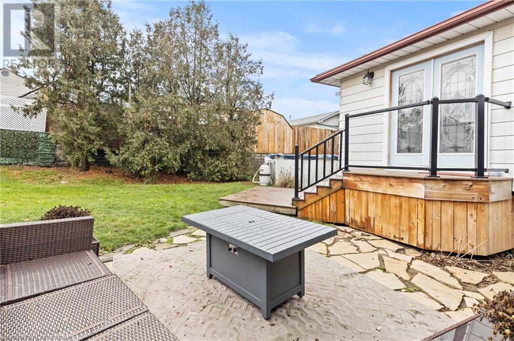 1 Glendee Court, Hamilton, Ontario  L8K 3J7 - Photo 32 - 40687838