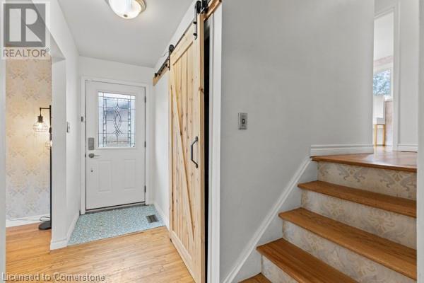 1 Glendee Court, Hamilton, Ontario  L8K 3J7 - Photo 5 - 40687838