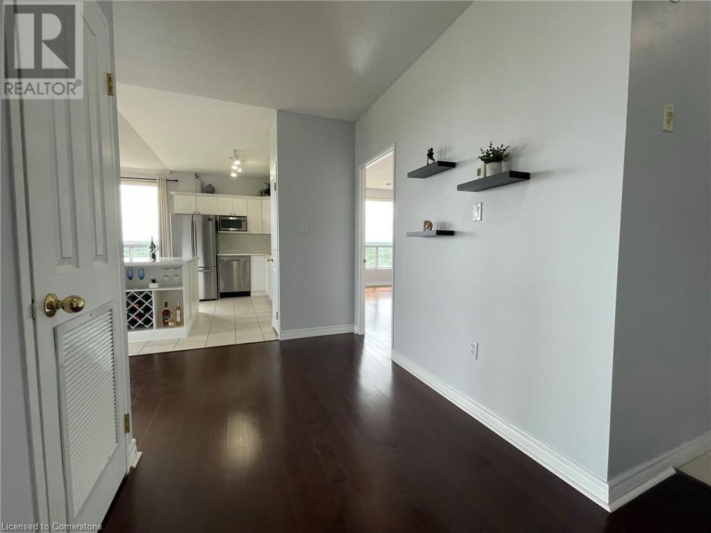 255 Keats Way Unit# 1204, Waterloo, Ontario  N2L 6N6 - Photo 4 - 40688096