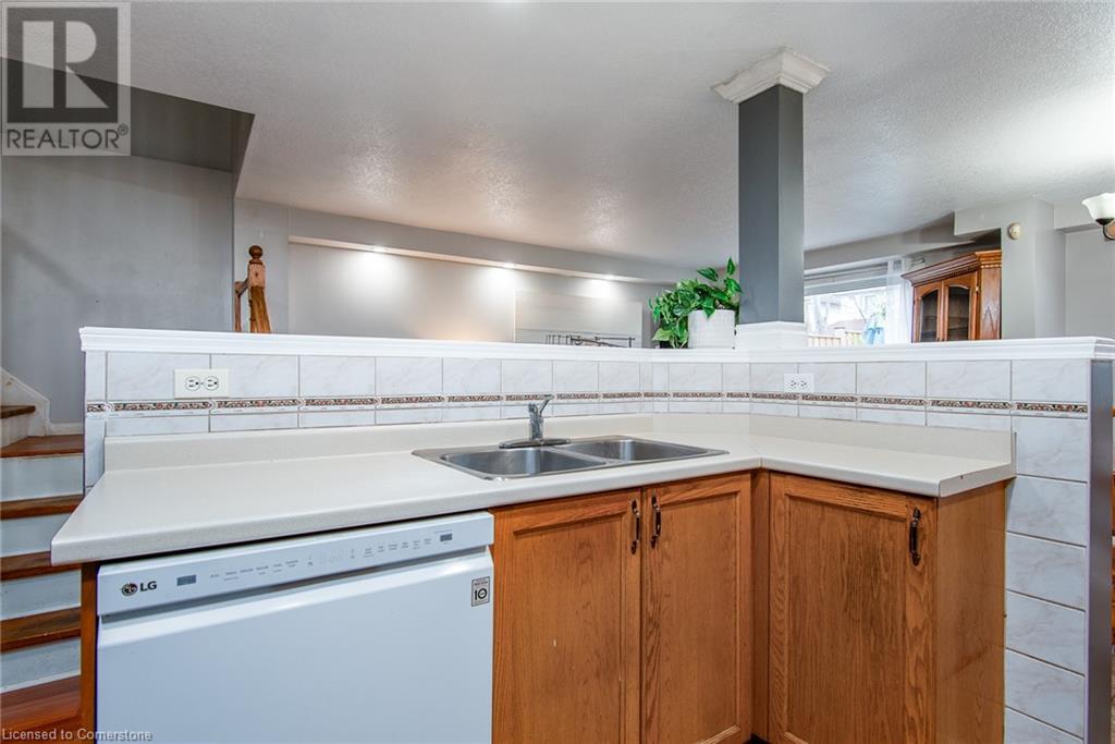 43 Cotton Grass Street, Kitchener, Ontario  N2E 3T7 - Photo 24 - 40686954