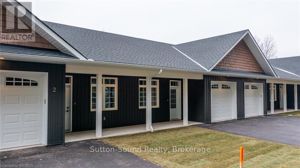 2 - 202 QUEEN STREET W, South Bruce Peninsula, Ontario