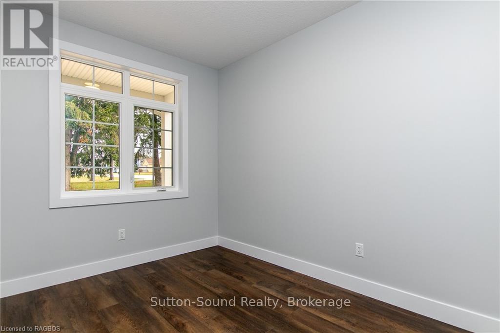 2 - 202 Queen Street W, South Bruce Peninsula, Ontario  N0H 1P0 - Photo 13 - X11910581