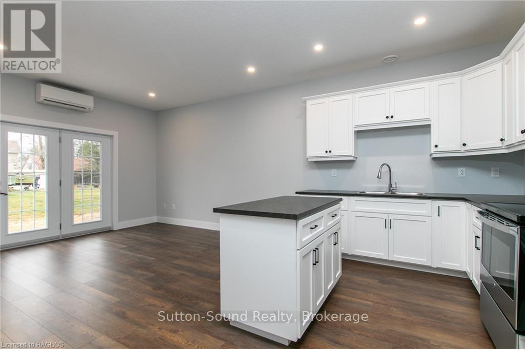 2 - 202 Queen Street W, South Bruce Peninsula, Ontario  N0H 1P0 - Photo 9 - X11910581