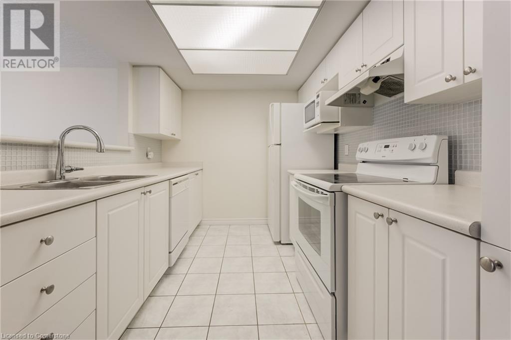 15 Gregg Court Unit# 4, Kitchener, Ontario  N2A 4H7 - Photo 8 - 40688267