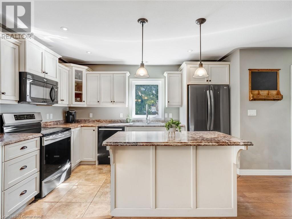 103 Macneil Court, Hagersville, Ontario  N0A 1H0 - Photo 19 - 40688260