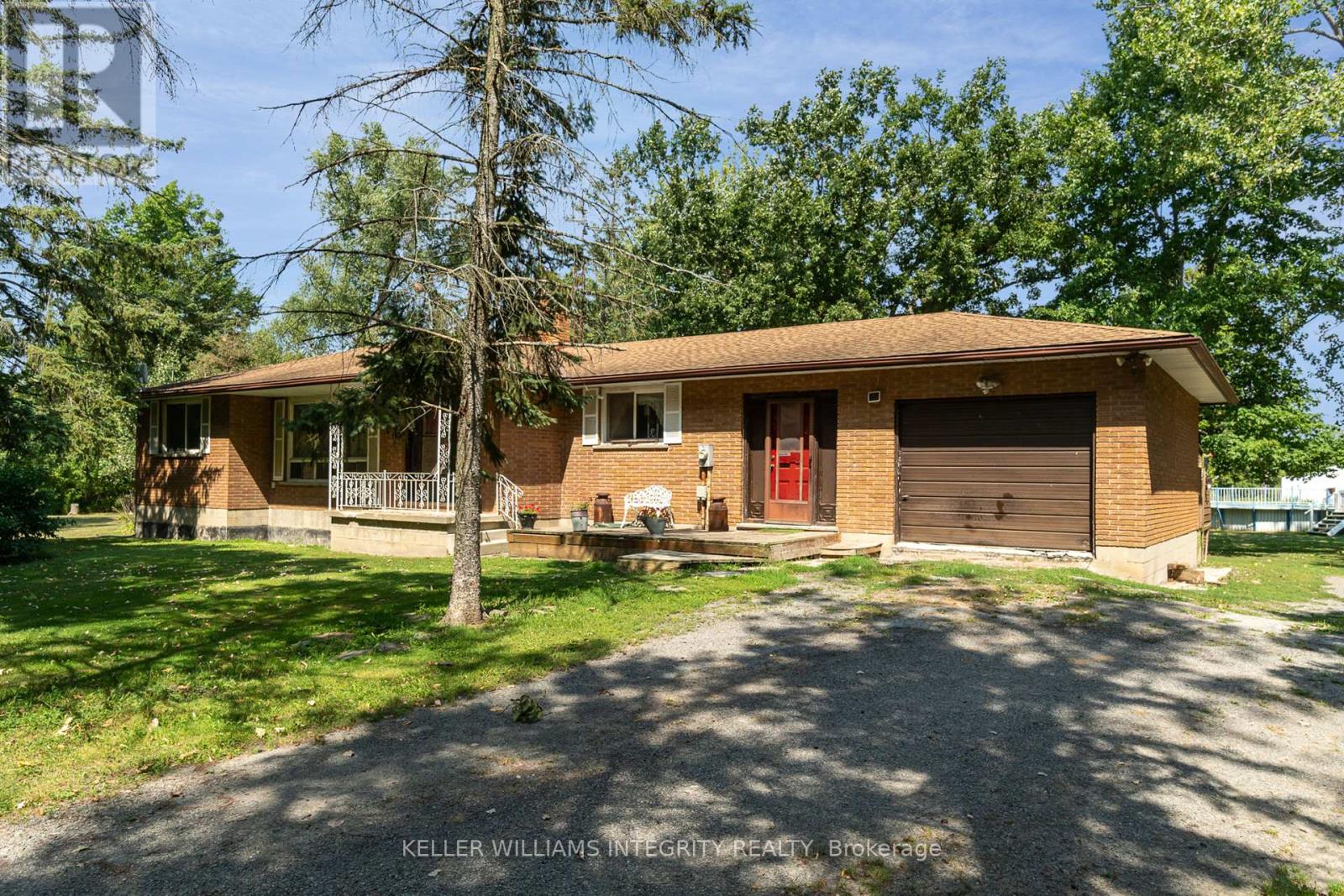 5801 Bossert Road, Niagara Falls, Ontario  L2E 6S6 - Photo 1 - X11910637