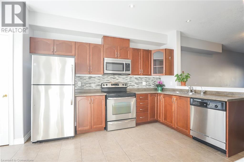 24 Hemlock Way, Grimsby, Ontario  L3M 0A7 - Photo 4 - 40688053