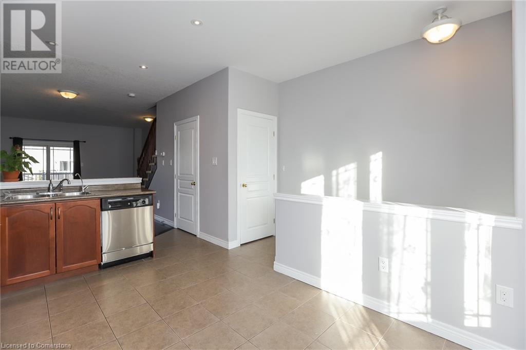 24 Hemlock Way, Grimsby, Ontario  L3M 0A7 - Photo 7 - 40688053