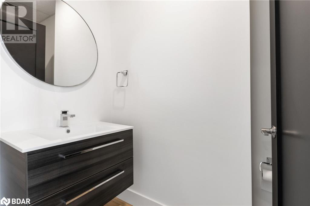 353 Saunders Road Unit# 13b, Barrie, Ontario  L4N 9A3 - Photo 3 - 40688299