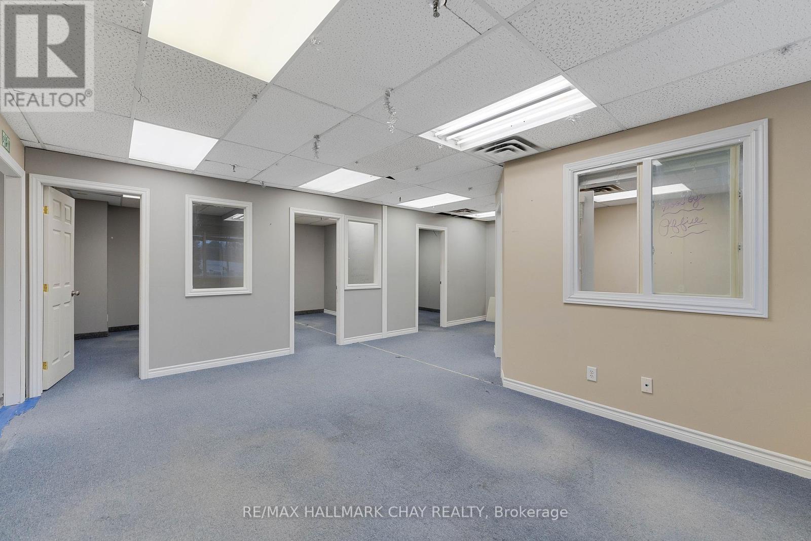 Upper 2 - 478 Bay Street, Midland, Ontario  L4R 1K9 - Photo 17 - S11910614