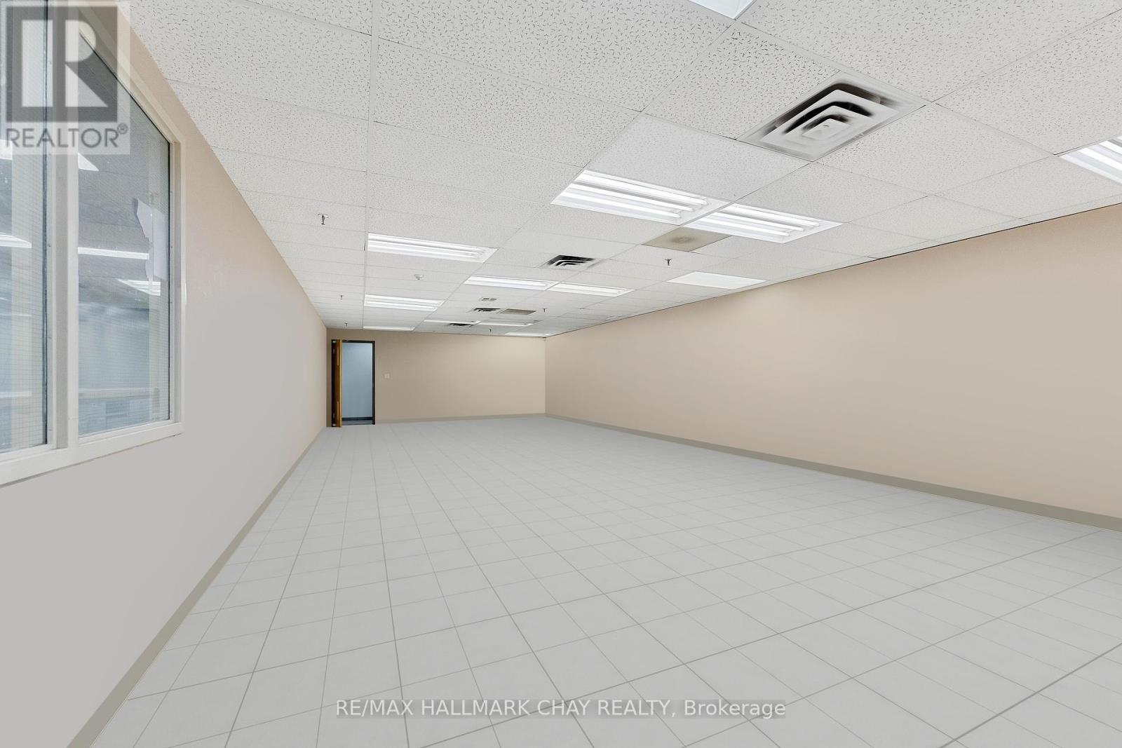 Upper 2 - 478 Bay Street, Midland, Ontario  L4R 1K9 - Photo 18 - S11910614