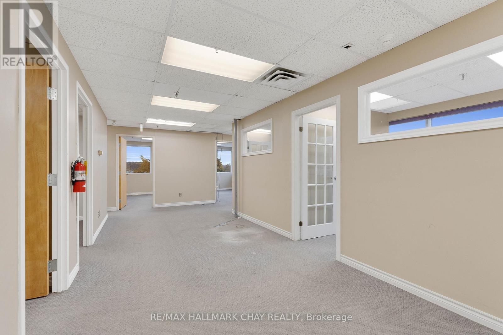 Upper 2 - 478 Bay Street, Midland, Ontario  L4R 1K9 - Photo 6 - S11910614