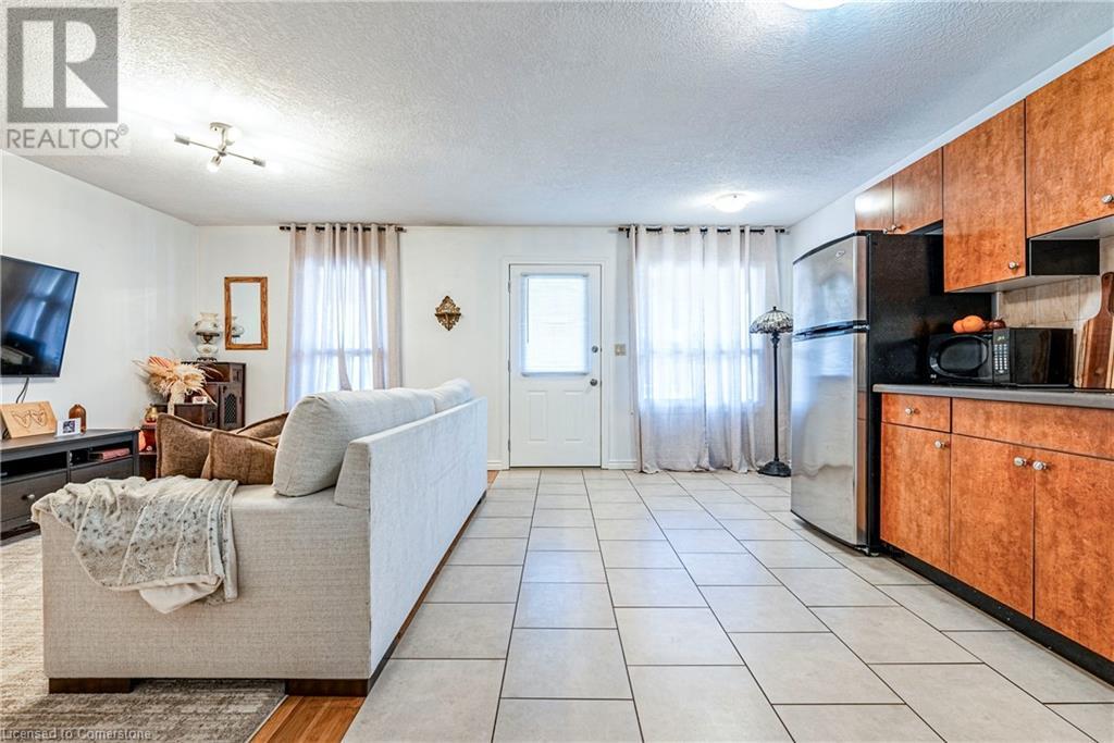 152 Beach Road, Hamilton, Ontario  L8L 4A3 - Photo 10 - 40688286