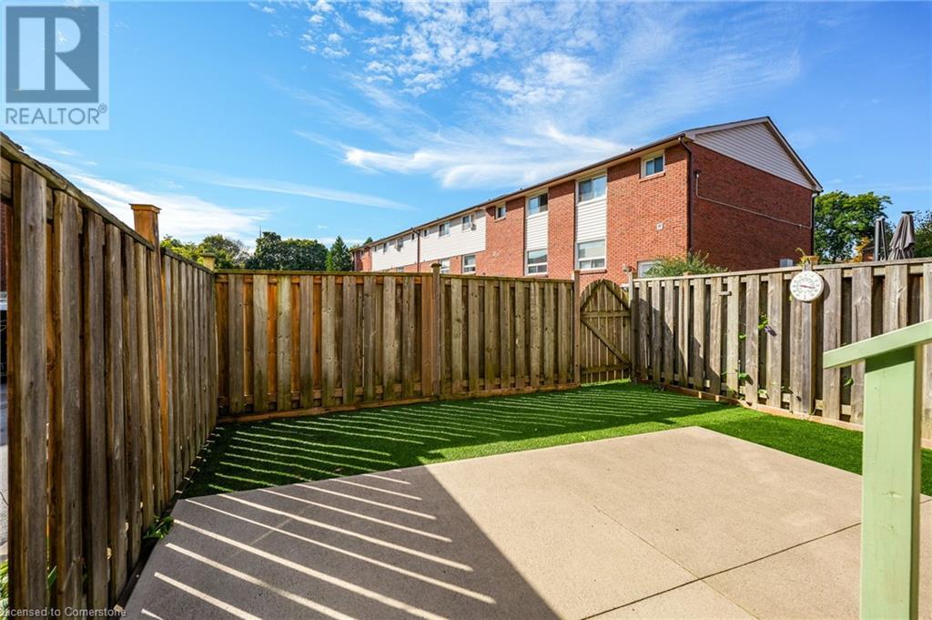 202 Lavina Crescent Unit# 10, Hamilton, Ontario  L9C 6R8 - Photo 4 - 40658350