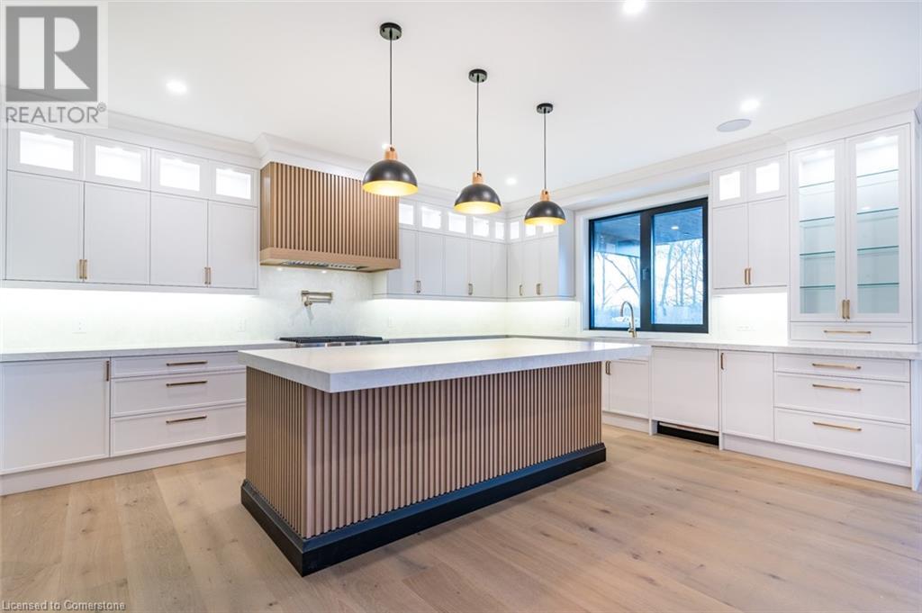 256 Mountain Road, Grimsby, Ontario  L3M 4E7 - Photo 9 - 40682935