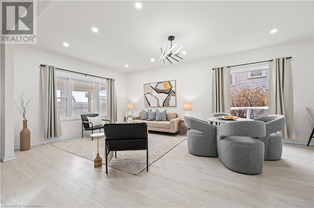 80 Courtwright Street, Fort Erie, Ontario  L2A 2R7 - Photo 7 - 40688323