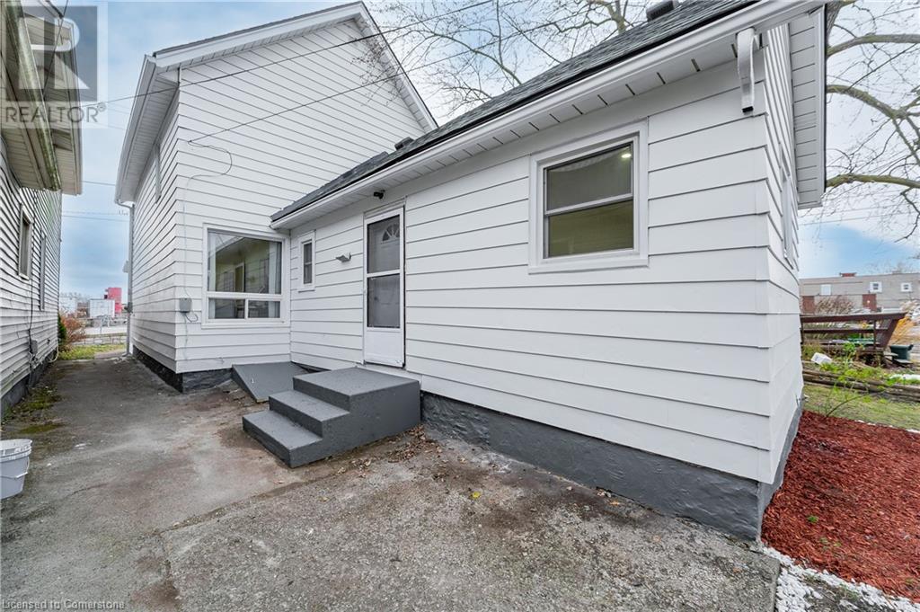 80 Courtwright Street, Fort Erie, Ontario  L2A 2R7 - Photo 30 - 40688323