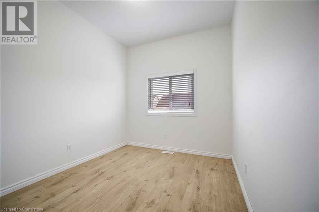 284 Sophia Crescent, Kitchener, Ontario  N2R 1X9 - Photo 32 - 40688188