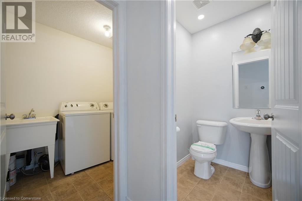 284 Sophia Crescent, Kitchener, Ontario  N2R 1X9 - Photo 21 - 40688188