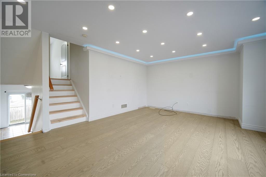 284 Sophia Crescent, Kitchener, Ontario  N2R 1X9 - Photo 25 - 40688188