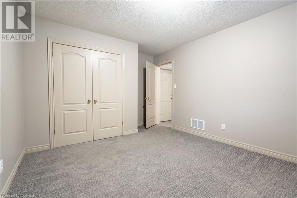 35 Distin Drive Unit# Lower, Hamilton, Ontario  L9A 5K4 - Photo 11 - 40687659