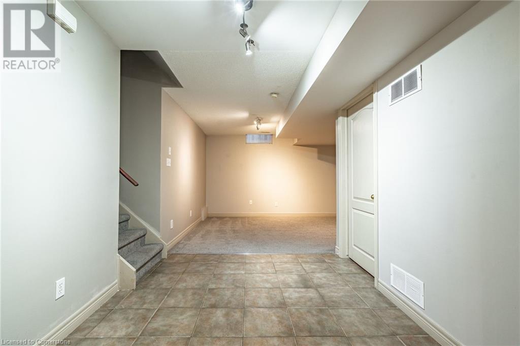 35 Distin Drive Unit# Lower, Hamilton, Ontario  L9A 5K4 - Photo 18 - 40687659