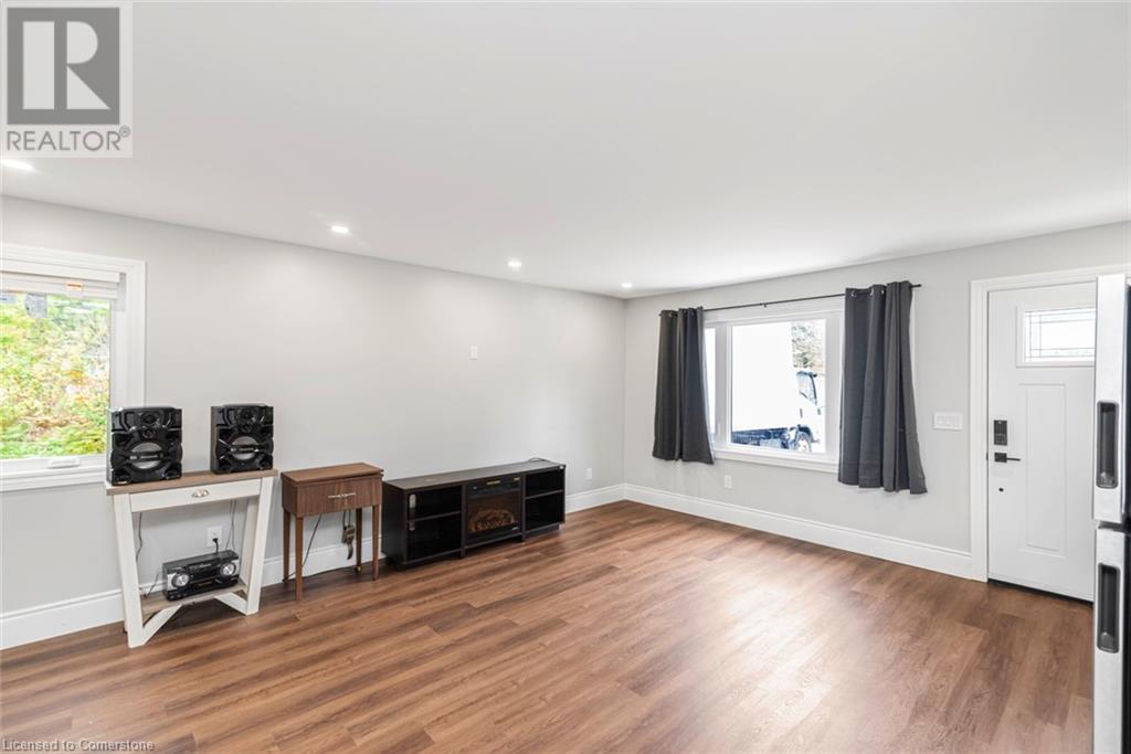 8 Mountsberg Road, Hamilton, Ontario  L0P 1B0 - Photo 5 - 40658022