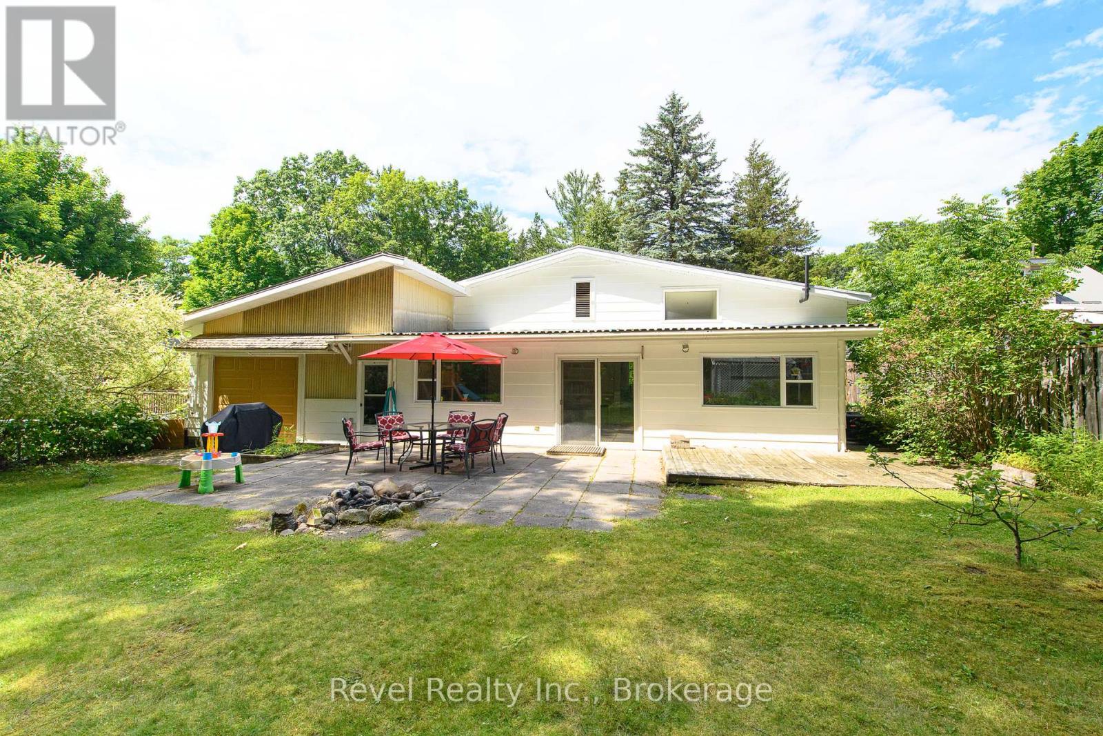 36 Broad Street, Penetanguishene, Ontario  L9M 1G1 - Photo 21 - S11910853