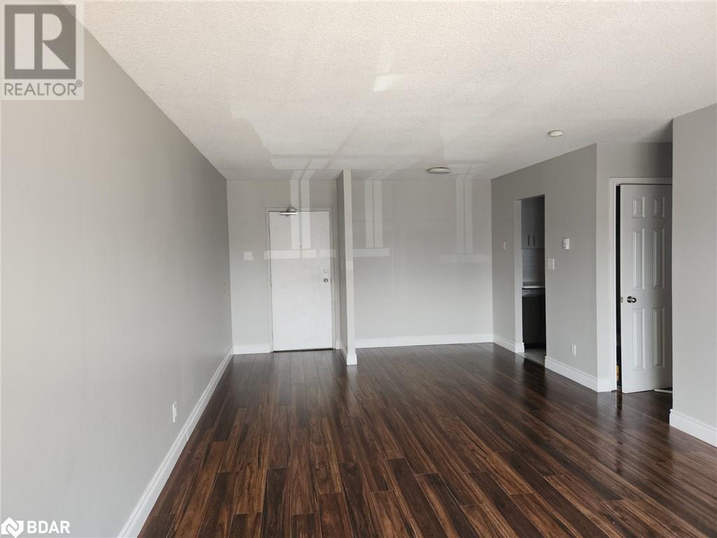 8800 Willoughby Drive Unit# 303, Niagara Falls, Ontario  L2G 6X8 - Photo 2 - 40688300