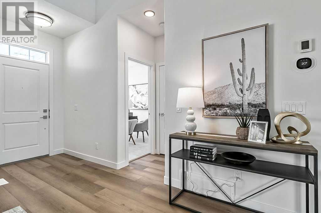 Property at 21 Drake Landing Square image 4