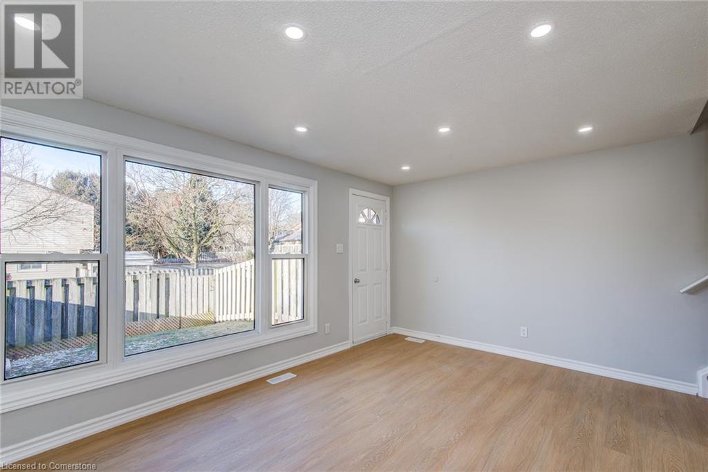 210 Glamis Road Unit# 54, Cambridge, Ontario  N1R 6L3 - Photo 12 - 40685463