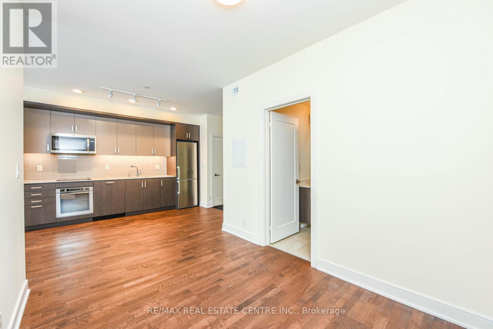 G28 - 1575 Lakeshore Road W, Mississauga, Ontario  L5J 1J4 - Photo 17 - W11899652