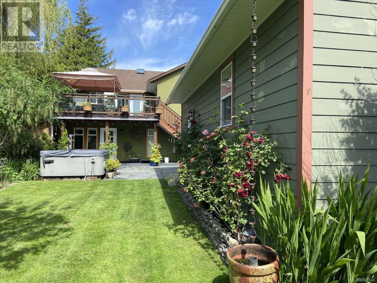 Property at 145 Larwood Rd image 3