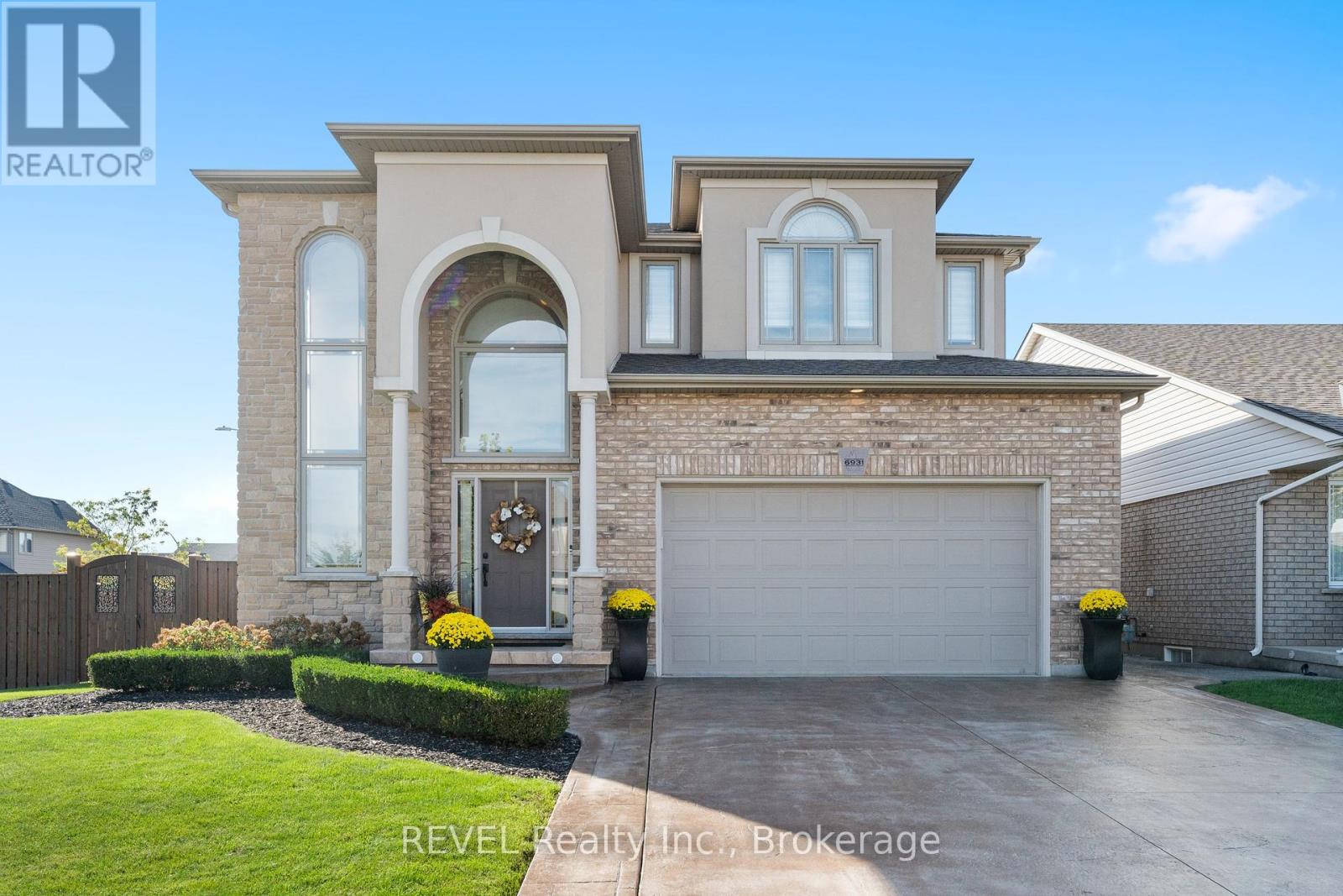 6931 COURTNEY CRESCENT, Niagara Falls, Ontario