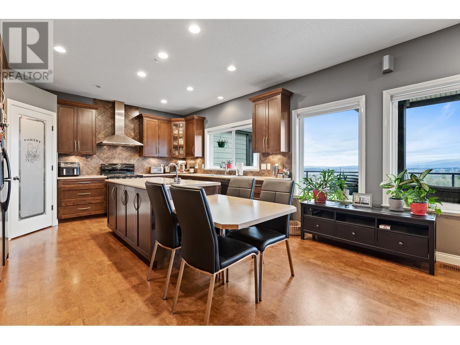 24745 102b Avenue, Maple Ridge, British Columbia  V2W 0A1 - Photo 10 - R2953052